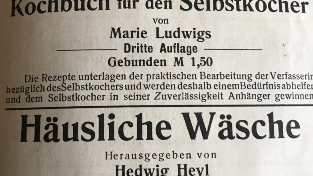 Häusliche Wäsche von 1915 etwa